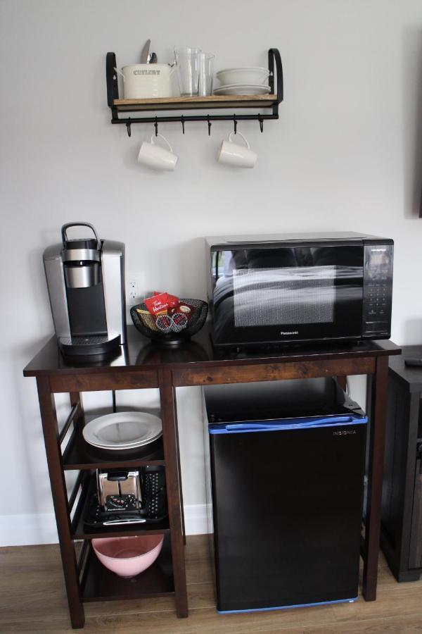 Woodslee Bed And Breakfast Belle River 외부 사진